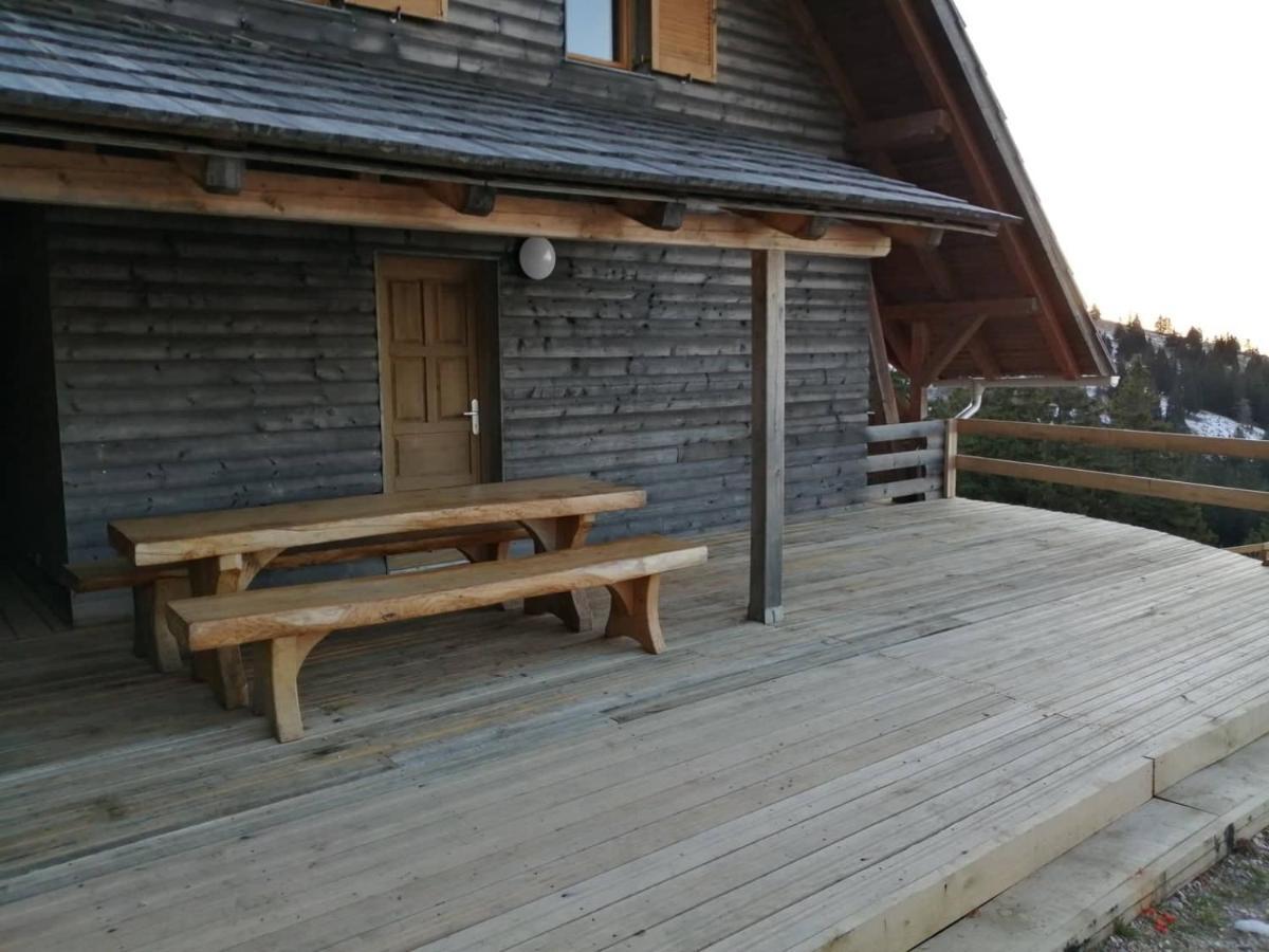 Apartmaji Vrhovnik Cerklje na Gorenjskem Esterno foto