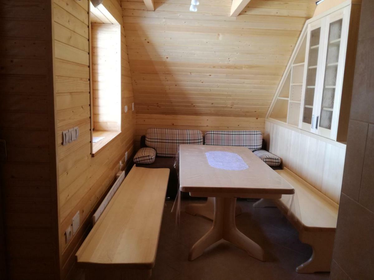 Apartmaji Vrhovnik Cerklje na Gorenjskem Esterno foto
