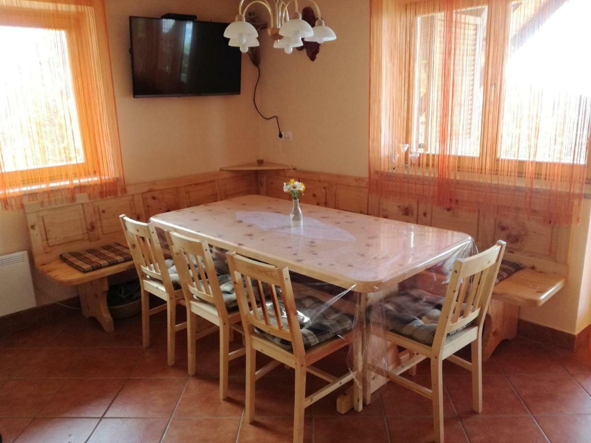 Apartmaji Vrhovnik Cerklje na Gorenjskem Esterno foto