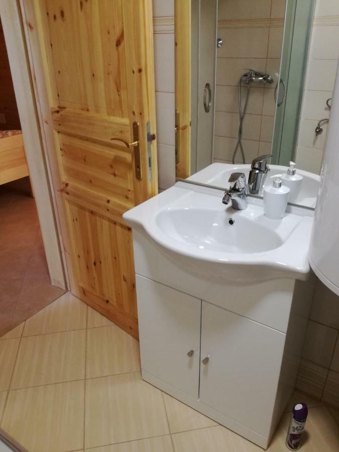 Appartamento Apartmaji Vrhovnik Cerklje na Gorenjskem Esterno foto